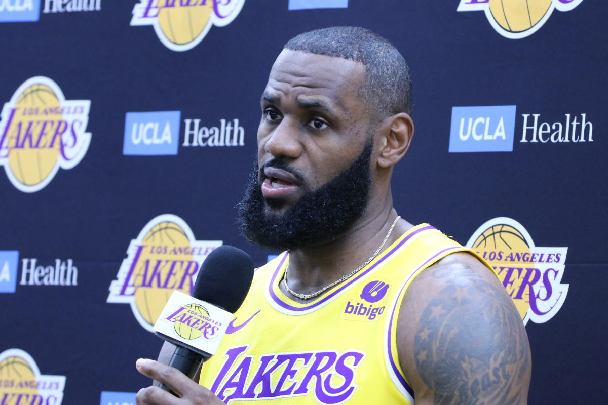 LeBron James turns up to Lakers' opener against the Nuggets in