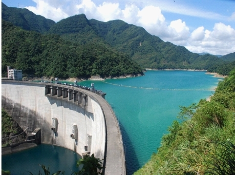 由於石門水庫水情吃緊，翡翠水庫面前每日支援約81萬噸用水，翡管局表示，7月前翡翠水庫水量仍充足(資料照)。   圖：取自台北翡翠水庫管理局