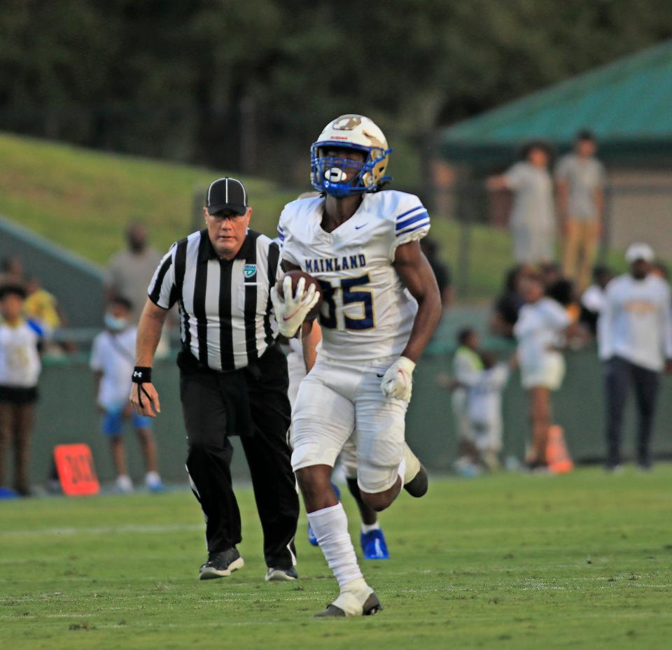 Khamani Robinson ran for his first Mainland touchdown in last week's 43-31 win at DeLand.