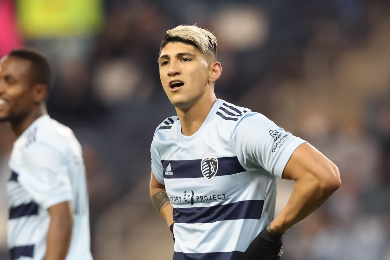 Alan Pulido suma 15 goles en 36 partidos con el Kansas Sporting de la MLS (Foto: Scott Winters/Icon Sportswire via Getty Images)