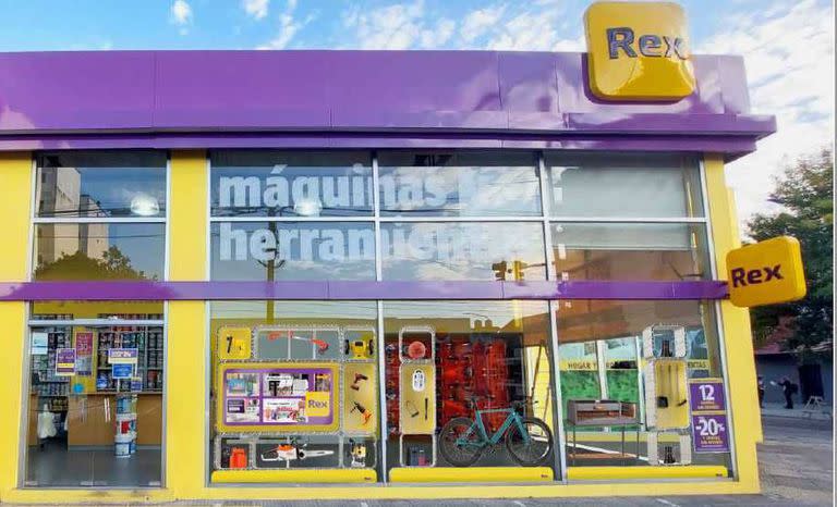 La cadena de pinturerías Rex se reconvirtió en una gran tienda, incorporando nuevos rubros