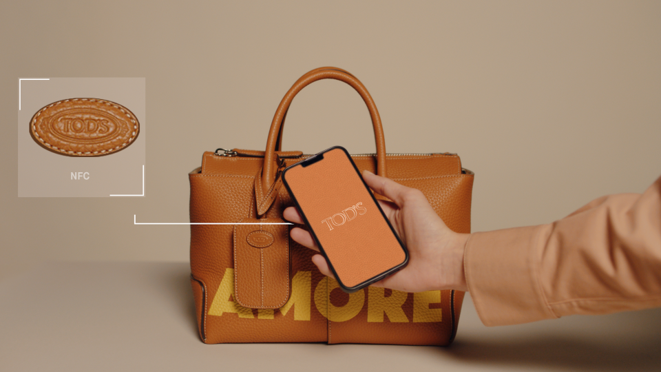The Temera-enabled Digital Product Passport on Tod's Di bag.