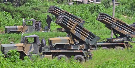 South Korean army's Multiple Launch Rocket System (MLRS) are deployed just south of the demilitarized zone separating the two Koreas in Yeoncheon, South Korea, August 23, 2015. REUTERS/Shin Wong-su/ News1