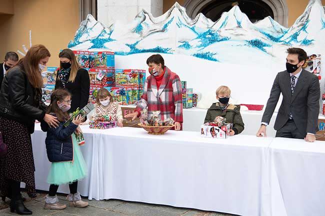 christmas-tree-ceremony-monaco-1