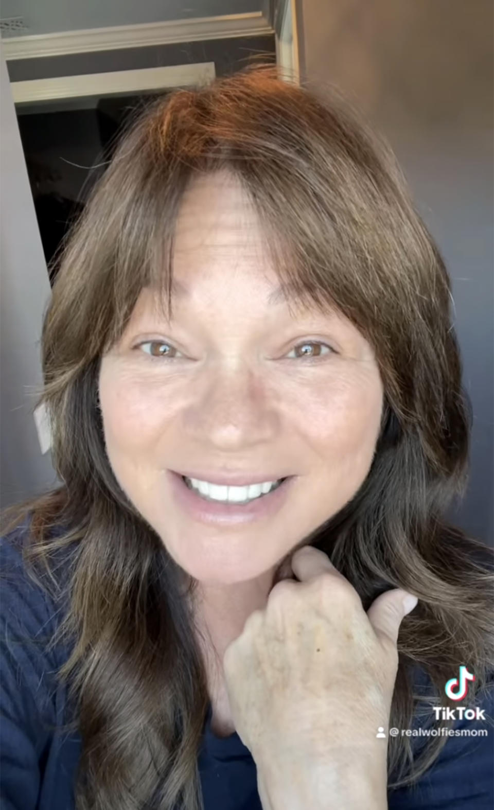 Valerie Bertinelli gives a look at her face without a filter. (@wolfiesmom via Instagram)