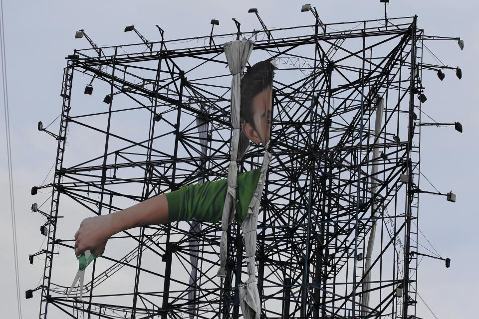 Typhoon Koppu pounds the Philippines