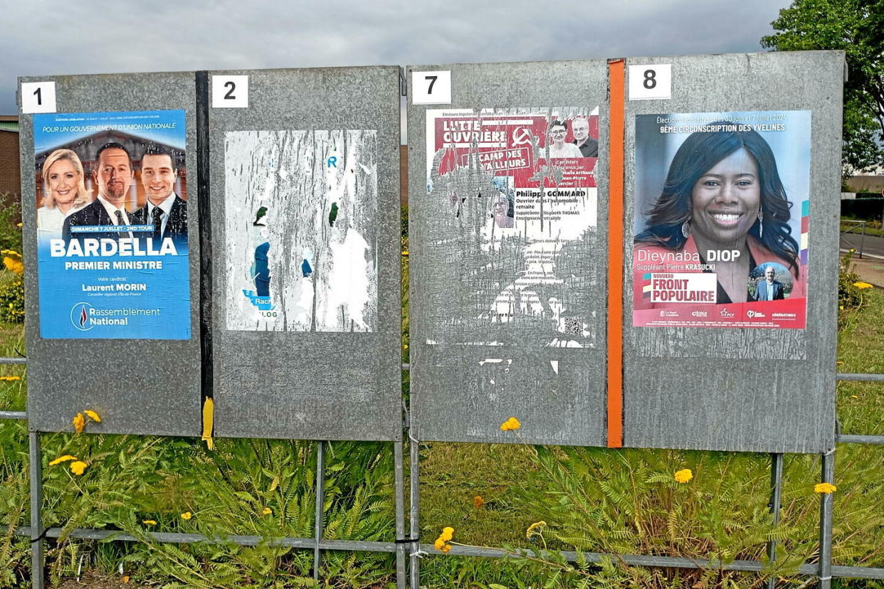 À Aubergenville, dans les Yvelines, la triangulaire prévue à l'issue des résultats du premier tour des législatives a finalement laissé place à un second tour RN contre NFP, défavorable au candidat d'extrême droite.  - Credit:Paul Chambellant