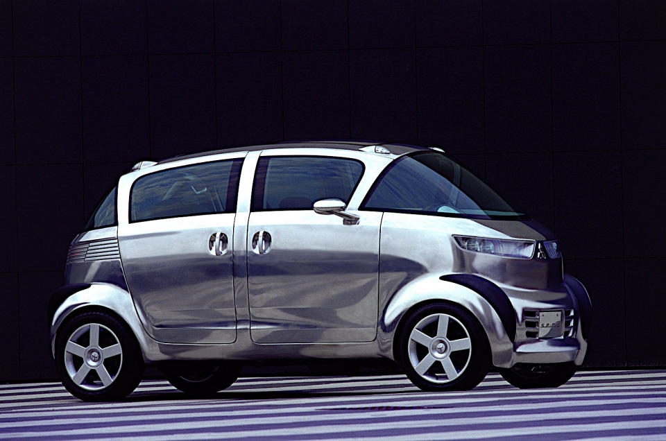 <p>The Se-Ro, also referred to as SE RO, was the second of two concepts which led to the development of a production kei car. As such, it was less than 3.5 metres long and had a 660cc engine.</p><p>Its polished aluminium bodywork, deliberately styled to make the car look like an airship, gave no clue about what the production car would look like. This was the Mitsubishi i, whose electric equivalent was sold as the i-MIEV and, with different badging, as the Citroën C-Zero and the Peugeot i0n.</p>