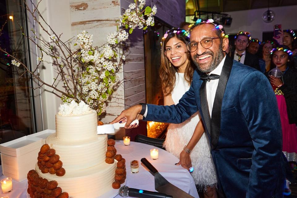 Sheel Mohnot and Amruta Godbole, FIRST COMES LOVE, THEN COMES TACOS: MEET THE COUPLE SAYING “I DO” AT THE TACO BELL METAVERSE WEDDING