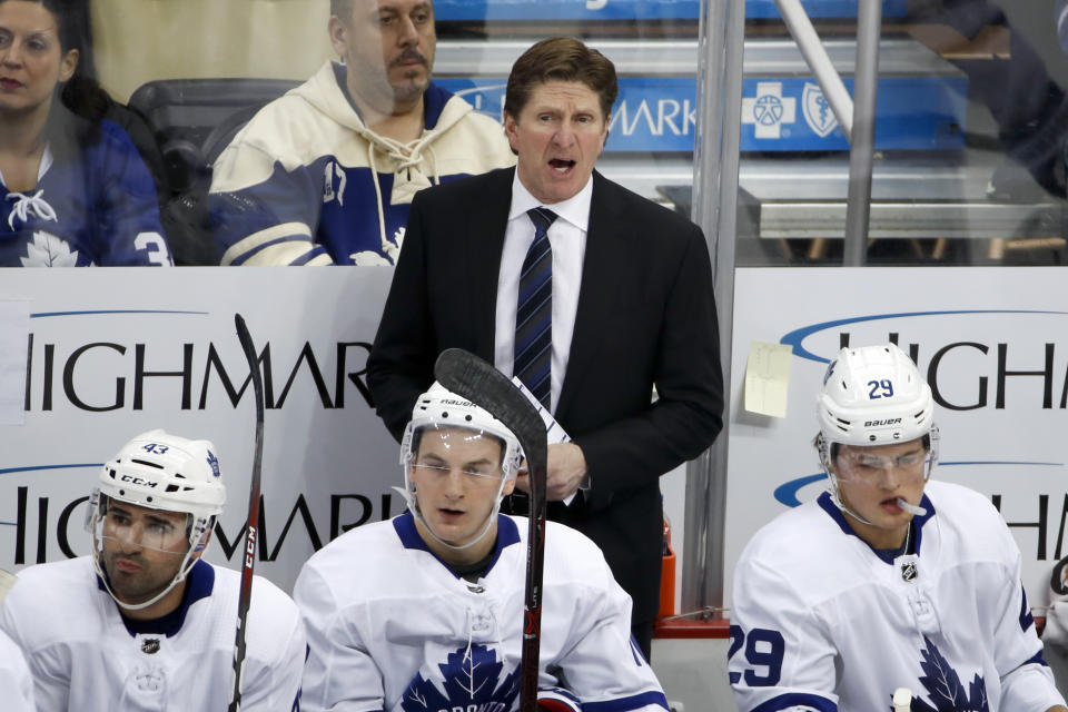 Toronto Maple Leafs head coach Mike Babcock is upset and confused with the goaltender interference rule, like everybody else. (AP Photo/Gene J. Puskar)