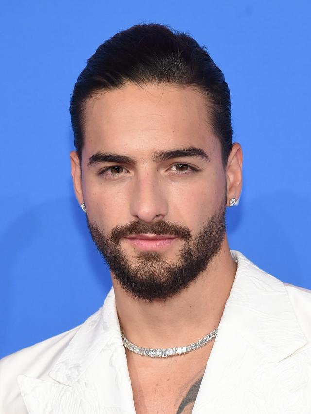 5 styles to steal from Colombian singer Maluma - Times of India