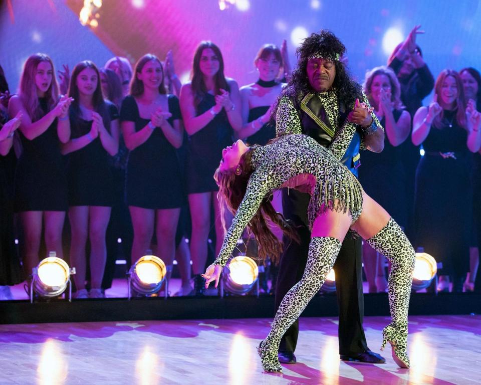 PHOTO: Reginald VelJohnson and Emma Slater on 'Dancing with the Stars' season 33. (Eric McCandless/Disney)