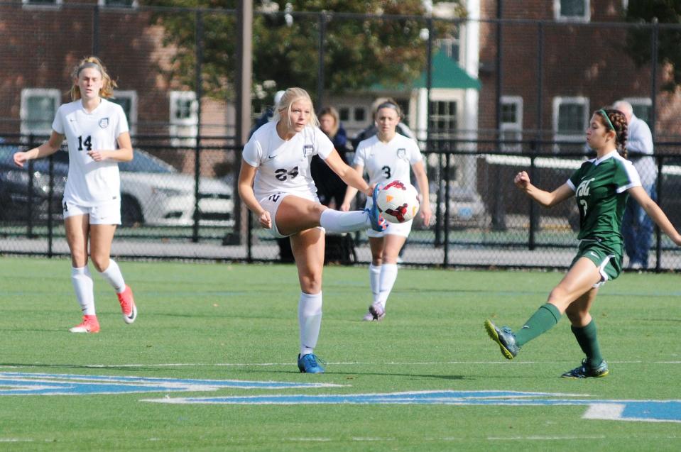 Former Wallkill standout Bridget McKeever, shown here playing for Mount Saint Mary in fall 2017, is expected to play for the new Kingston Capitals team this summer.