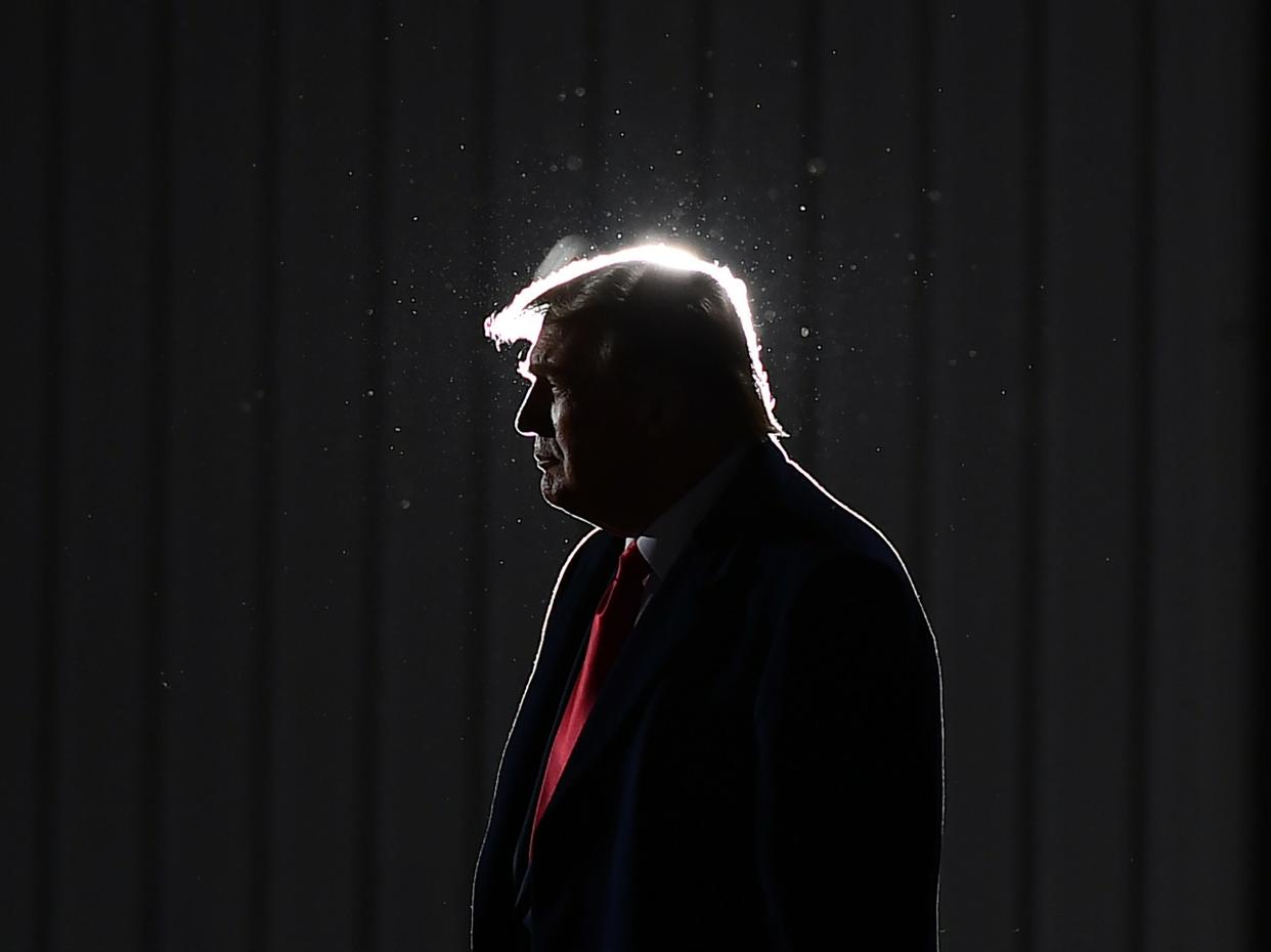 trump silhouette