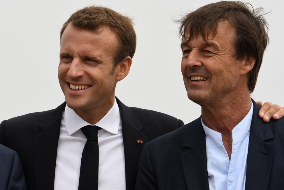 Emmanuel Macron et Nicolas Hulot à Plévenon (Côtes d'Armor), le 20 juin 2018. - FRED TANNEAU / AFP
