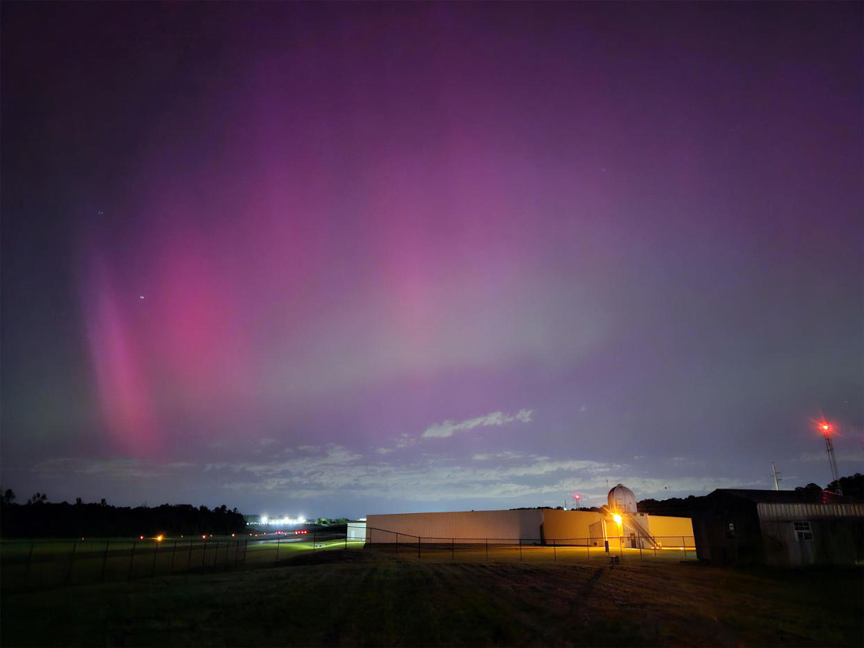 aurora borealis northern lights alabama (@NWSBirmingham via X.com)