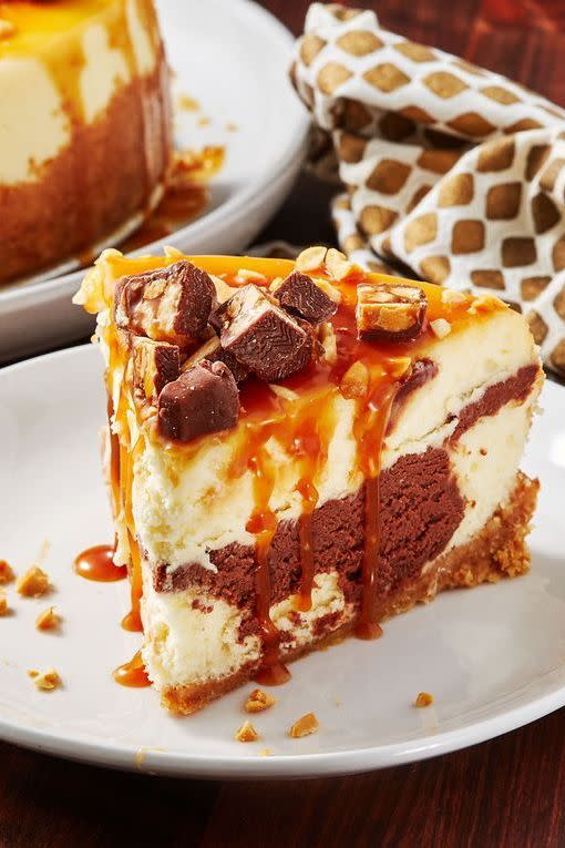 Snickers Cheesecake