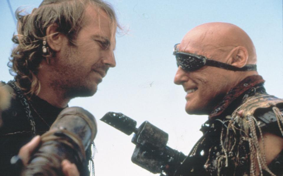 Kevin Costner and Dennis Hopper in Waterworld