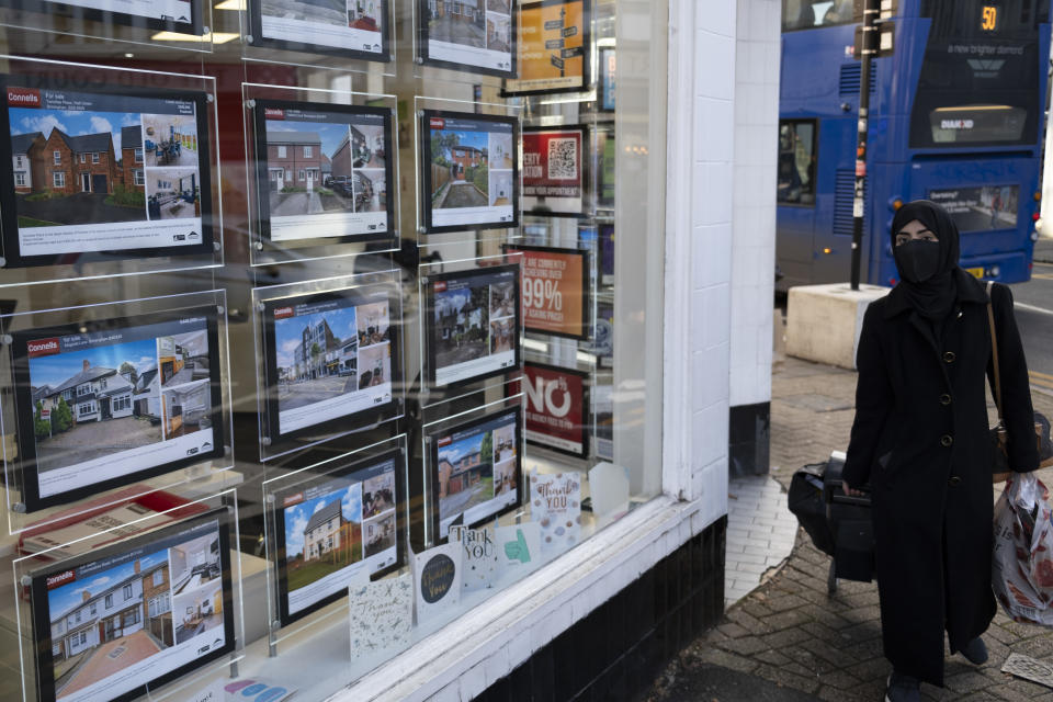 house prices Small business shop front for an estate agent in Kings Heath on 31st October 2023 in Birmingham, United Kingdom. (photo by Mike Kemp/In Pictures via Getty Images)
