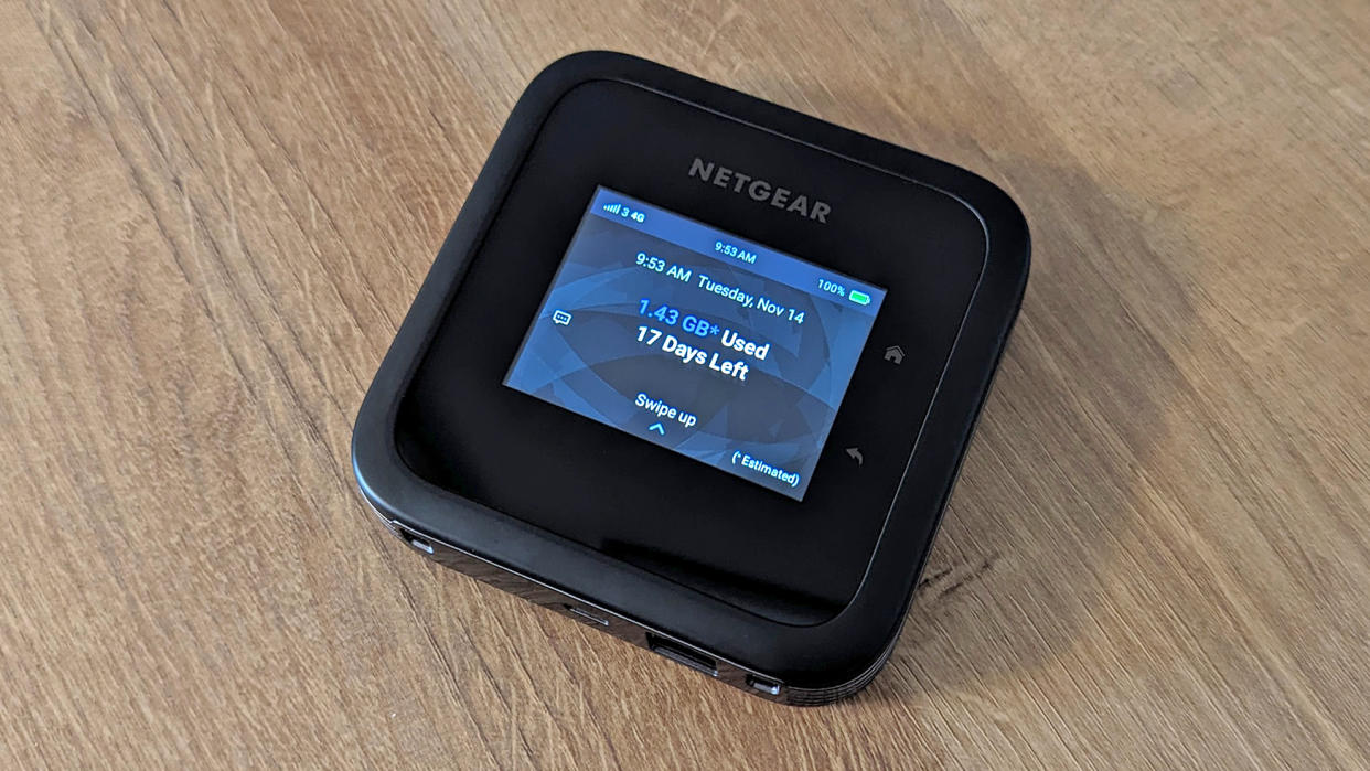  Netgear Nighthawk M6 Pro review. 