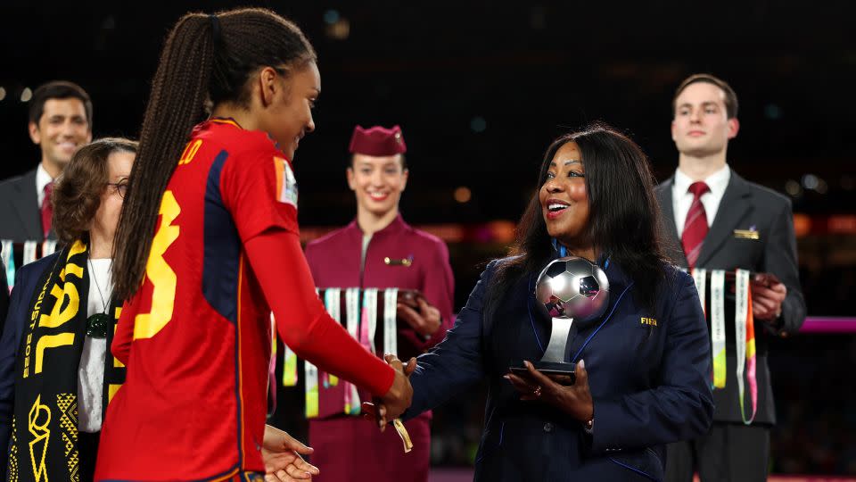 Samoura shakes hands with Spain's Salma Paralluelo during the award ceremony following the 2023 Women's World Cup final. - Alex Pantling/FIFA/Getty Images