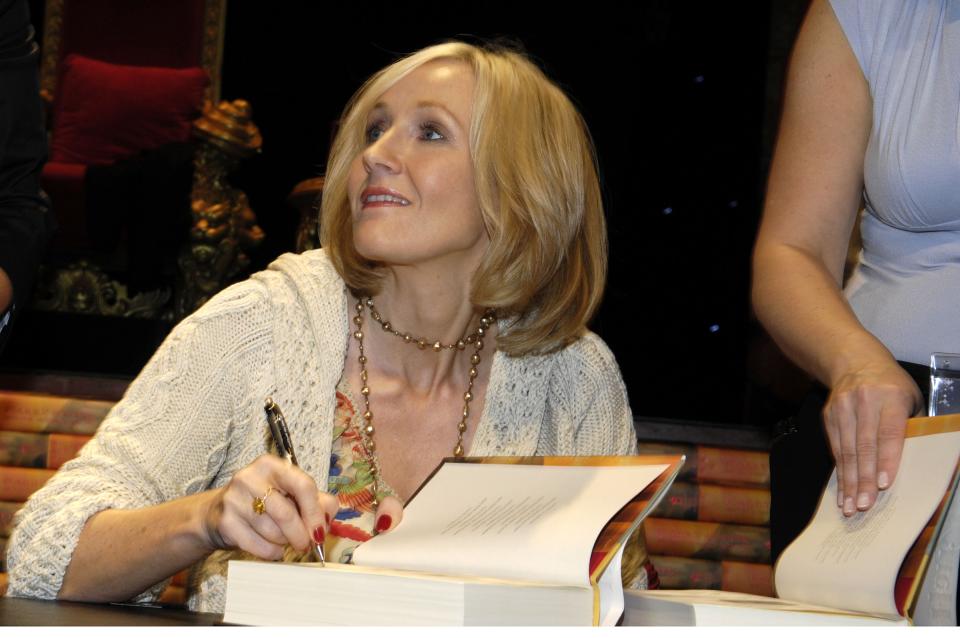 HOLLYWOOD - OCTOBER 15: Author J.K. Rowling holds a press conference and book signing for Los Angeles Unified School District (LAUSD) school children October 15 2007, at The Kodak Theatre in Hollywood, California.  (Photo by Toby Canham/Getty Images)