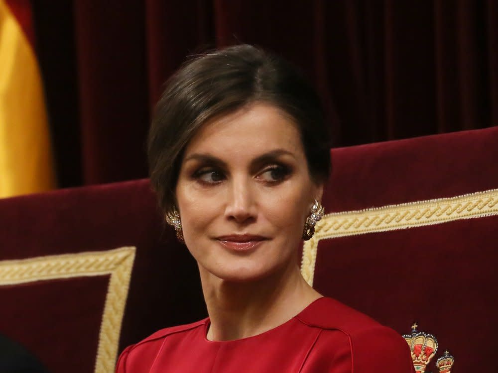 Letizia von Spanien hat leichte Corona-Symptome. (Bild: 2018 Gil Corzo/Shutterstock.com)