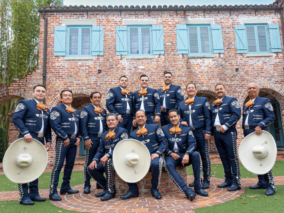 Mariachi Cobre.