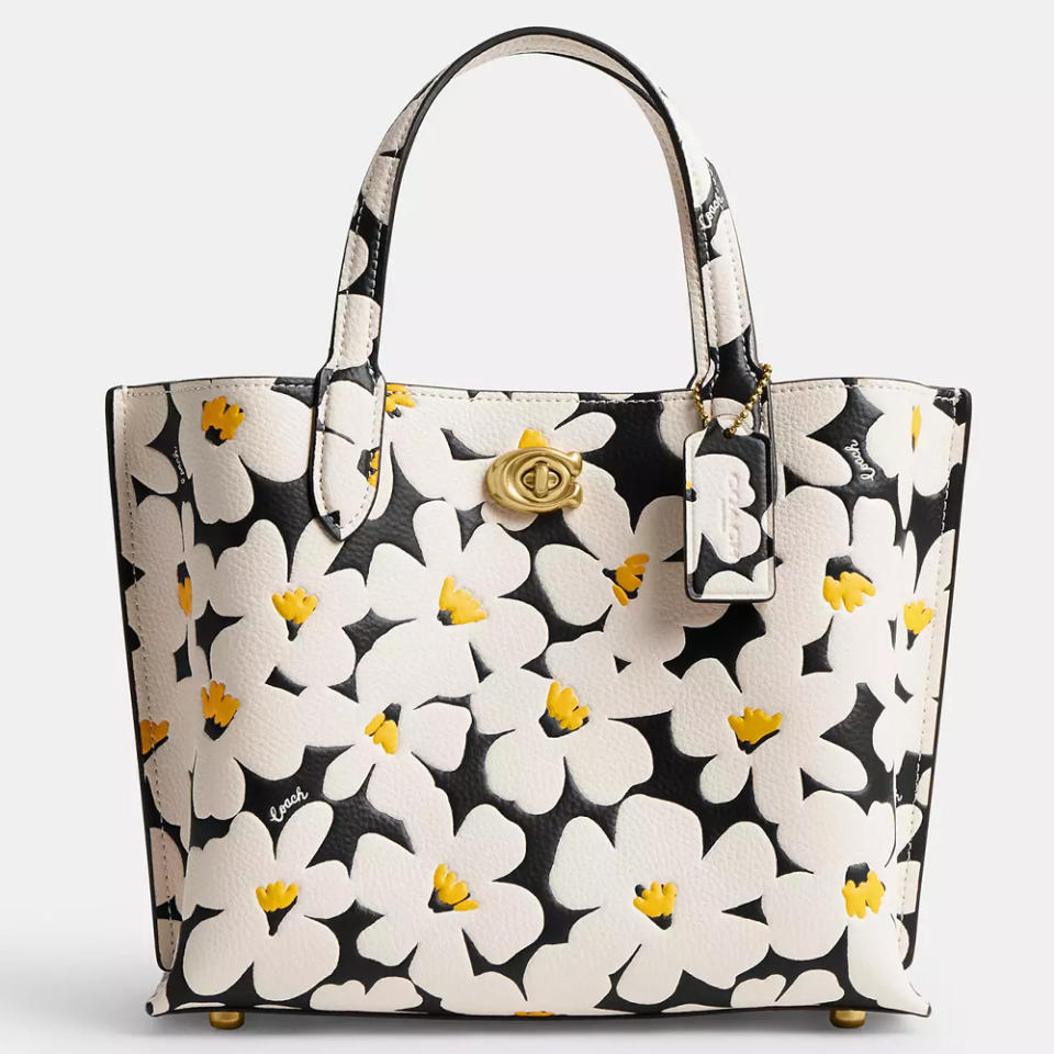 Coach Tote in daisy print