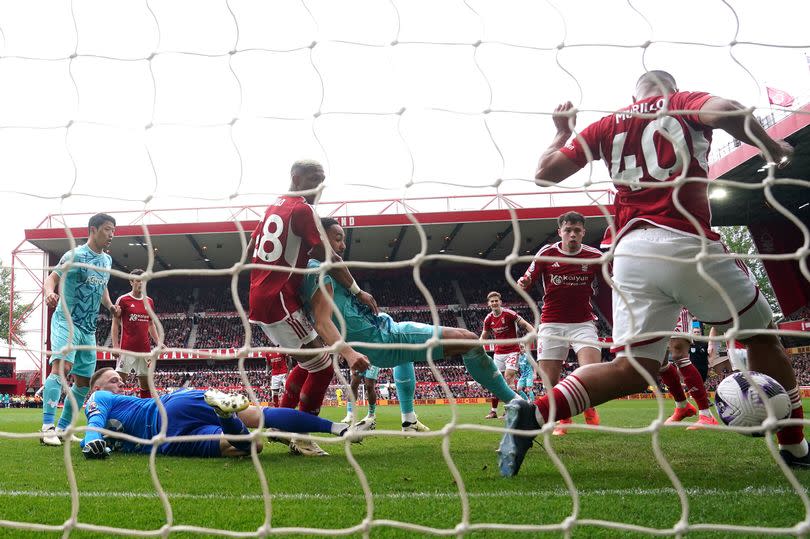 Nottingham Forest concede from a corner as Matheus Cunha scores Wolverhampton Wanderers' second goal