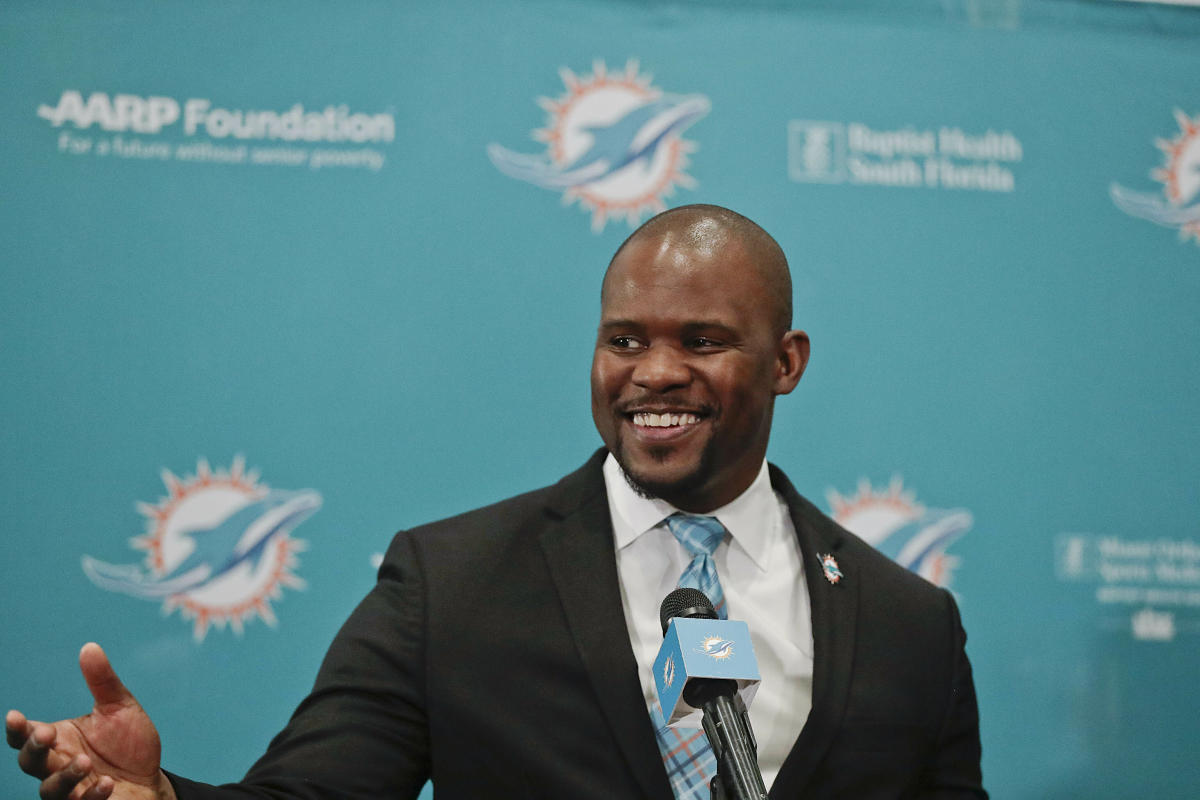 Dolphins announce Brian Flores' staff, which includes Jim Caldwell and  several with Patriots ties