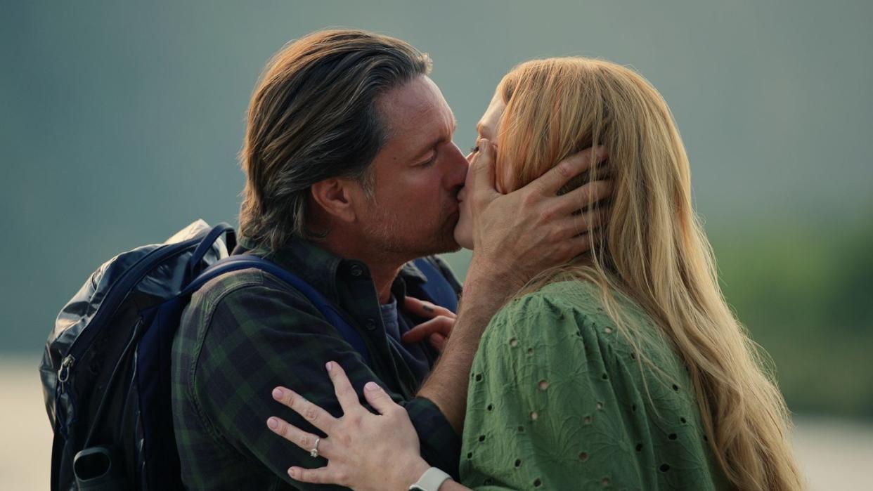 virgin river l to r martin henderson as jack sheridan, alexandra breckenridge as mel monroe in episode 502 of virgin river cr courtesy of netflix copy 2023