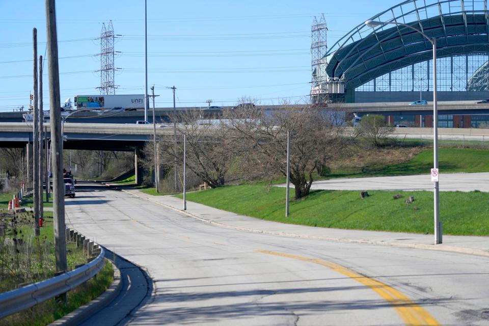 44th Street, which passes underneath I-94, will get improved bike paths, according to Wisconsin Department of Transportation plans.