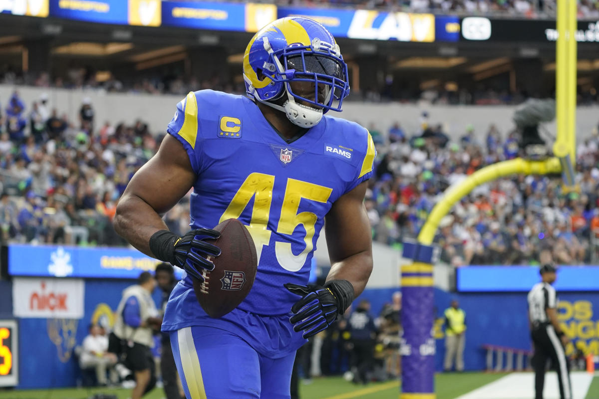 Los Angeles Rams linebacker Bobby Wagner defends at the NFL football team's  practice facility Monday, May 23, 2022, in Thousand Oaks, Calif. (AP  Photo/Marcio Jose Sanchez Stock Photo - Alamy