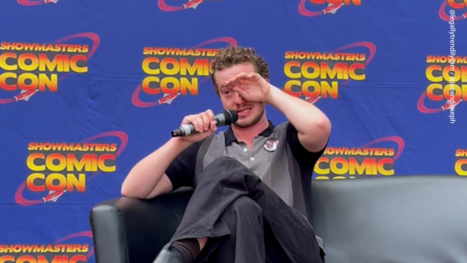 Stranger Things actor Joseph Quinn broke down in tears at a comic event when a fan thanked him for his behaviour at an earlier signing. (SWNS)