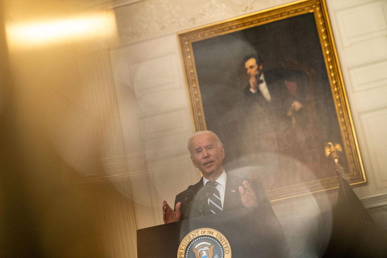 WASHINGTON, DC - SEPTEMBER 09: President Joe Biden delivers remarks on his plan to stop the spread of the Delta variant and boost COVID-19 vaccinations, in the State Dining Room of the White House complex on Thursday, Sept. 9, 2021 in Washington, DC. The President announced expanded efforts to stamp out the lingering pandemic, including stricter rules to get more Americans vaccinated against COVID-19 and additional funding for testing. (Kent Nishimura / Los Angeles Times via Getty Images)