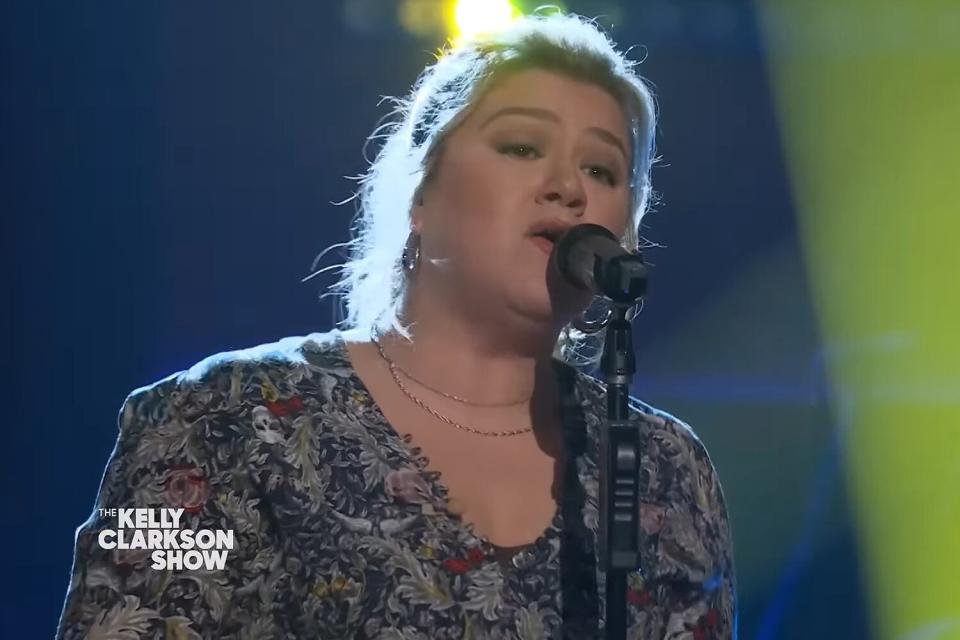 Kelly Clarkson Covers 'Strong Enough' By Cher