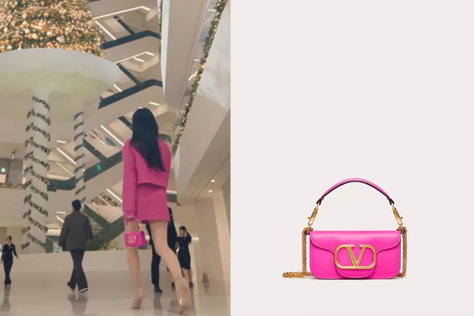 VALENTINO GARAVANI LOCÒ SMALL SHOULDER BAG IN CALFSKIN (Image from 淚之女王截圖) 