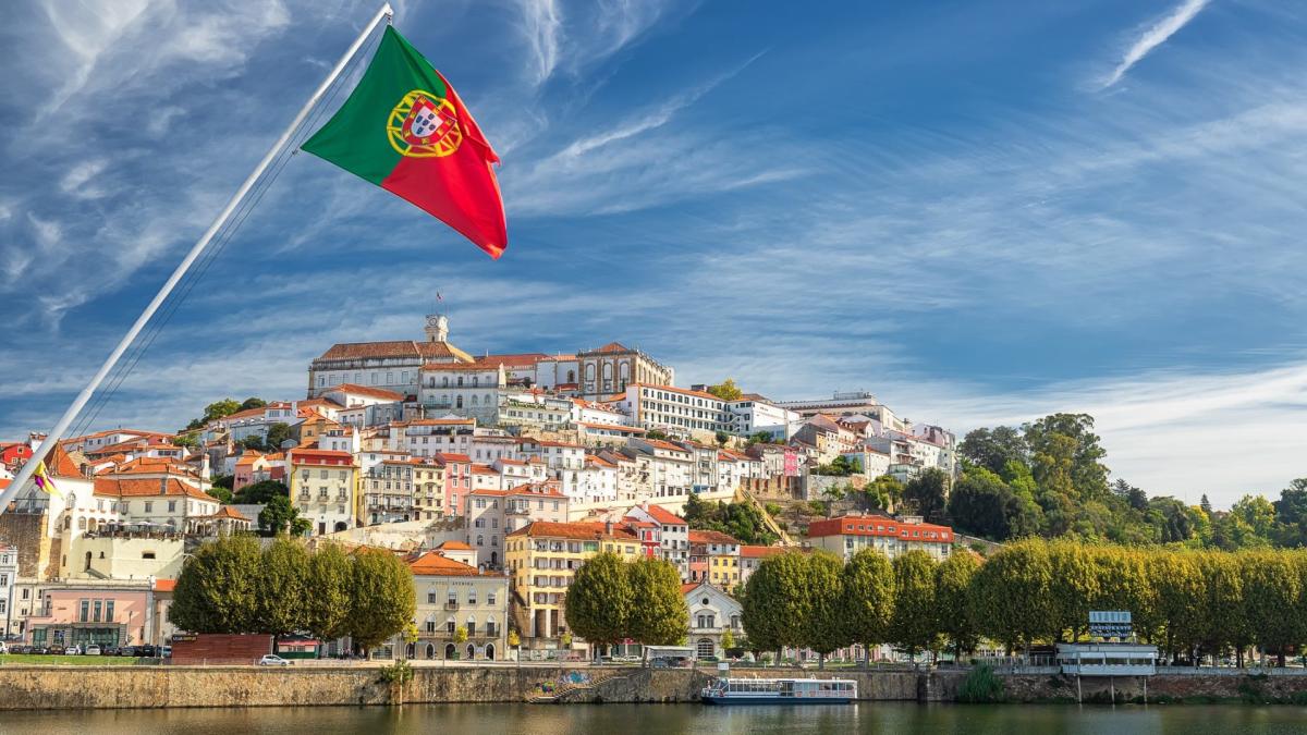 Portugal Retirement: How Much Savings Do You Need?  The Cost of Living, Visa Fees & More