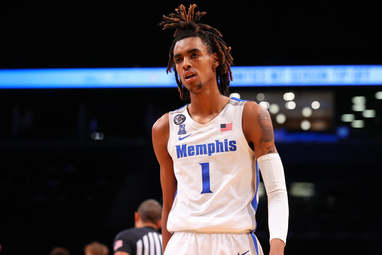 BROOKLYN, NY - NOVEMBER 26:  Memphis Tigers forward Emoni Bates (1) during the first half of the NIT Season Tip Off college basketball game between the  and the Memphis Tigers and the Iowa State Cyclones on November 26, 2021 at the Barclays Center in Brooklyn, NY.  (Photo by Rich Graessle/Icon Sportswire via Getty Images)