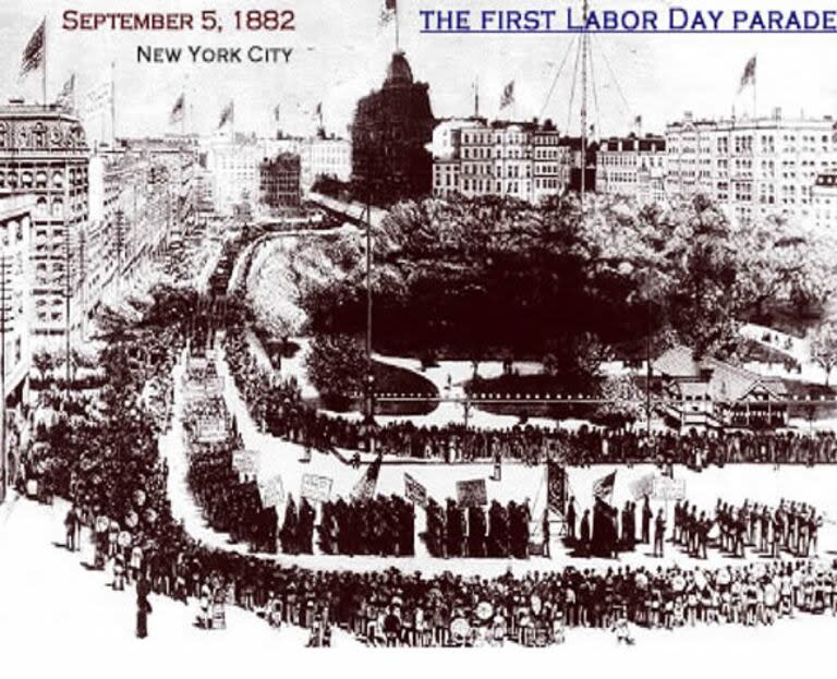 El primer feriado del Día del Trabajo se celebró el martes 5 de septiembre de 1882 en la ciudad de Nueva York, de acuerdo con los planes del Sindicato Central de Trabajadores, pero luego de la masacre de Chicago en 1886 se estableció la fecha del 1° de mayo