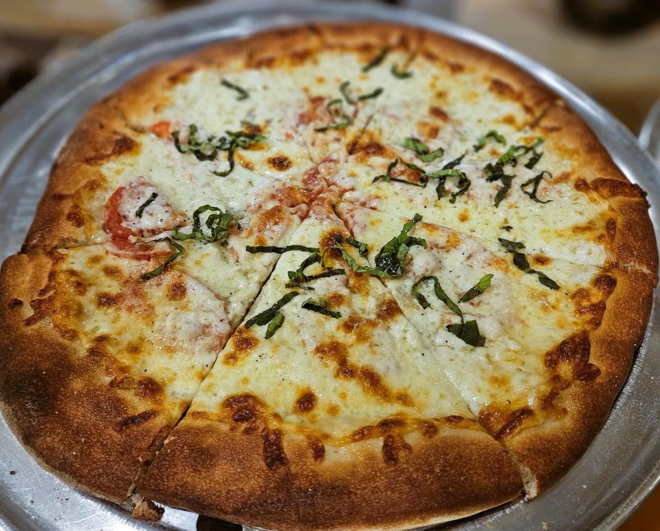 Pizza Favarita at Fav’s Italian Cucina in downtown Bradenton photographed Jan. 12, 2024.