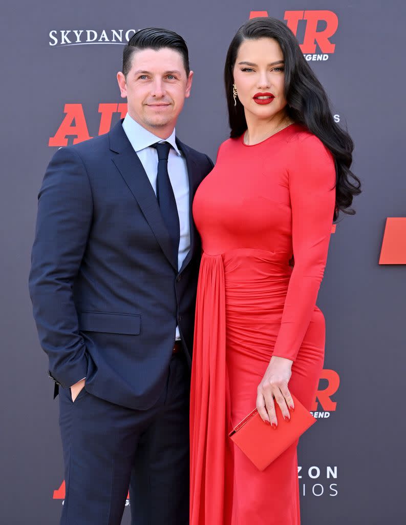 Adriana Lima and her boyfriend on the red carpet