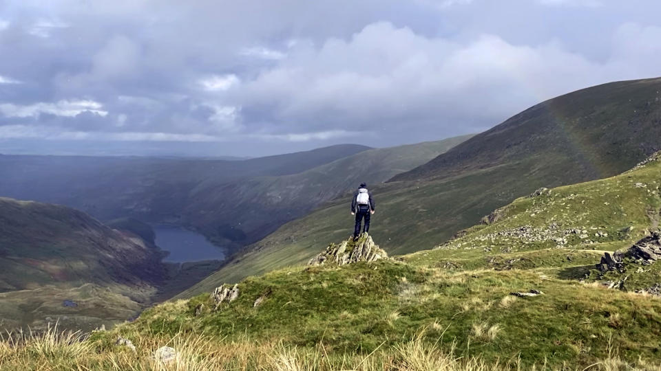 Osprey Hikelite 26: rainbow in the fells