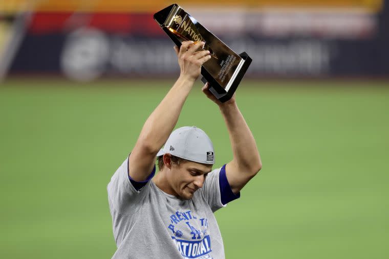 席格（Corey Seager）奪下MVP。法新社