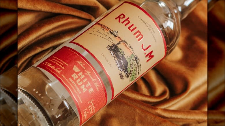 Rhum J.M Blanc bottle