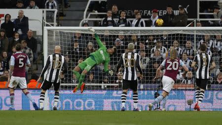 Britain Football Soccer - Newcastle United v Aston Villa - Sky Bet Championship - St James' Park - 20/2/17 Newcastle United's Karl Darlow makes a save Mandatory Credit: Action Images / Craig Brough Livepic