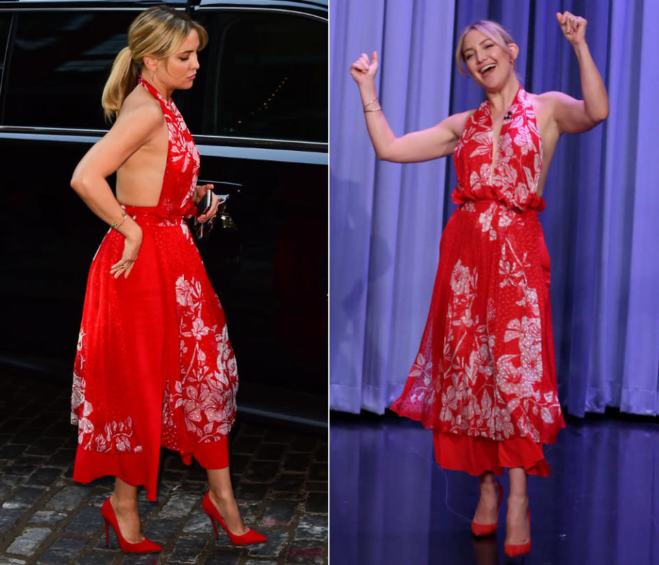 Frisch, auffällig, unendlich feminin: das feuerrote Kleid aus der neuen Fendi-Kollektion, traumhaft kombiniert mit roten Jimmy Choos, in dem die süße Kate Hudson zum Interview mit Jimmy Fallon in New York erschien. (27. September 2016, Bilder: Getty Images)