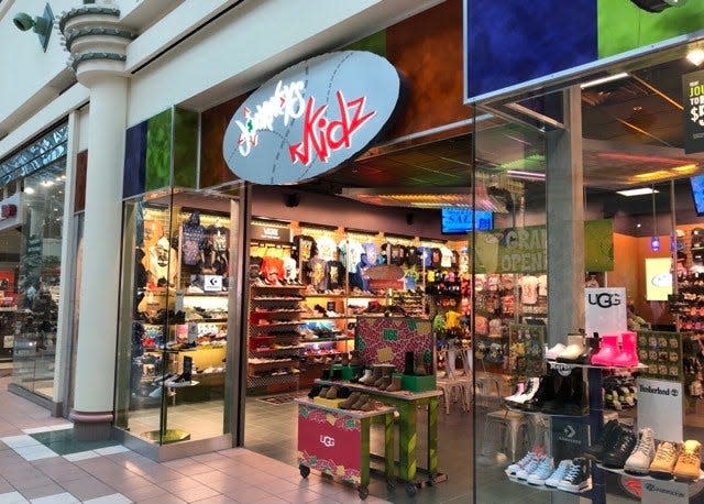 Journeys Kidz, a chain retailer specializing in trendy footwear for infants to preteenagers, has opened at The Mall at Greece Ridge.