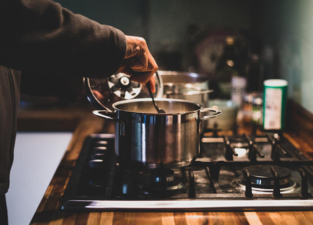 Technique Style Hard Anodized Nonstick 9-pc. Cookware Set